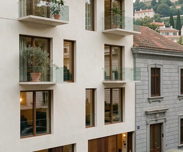 Athinum 3-defner 4- Exterior streeview-2